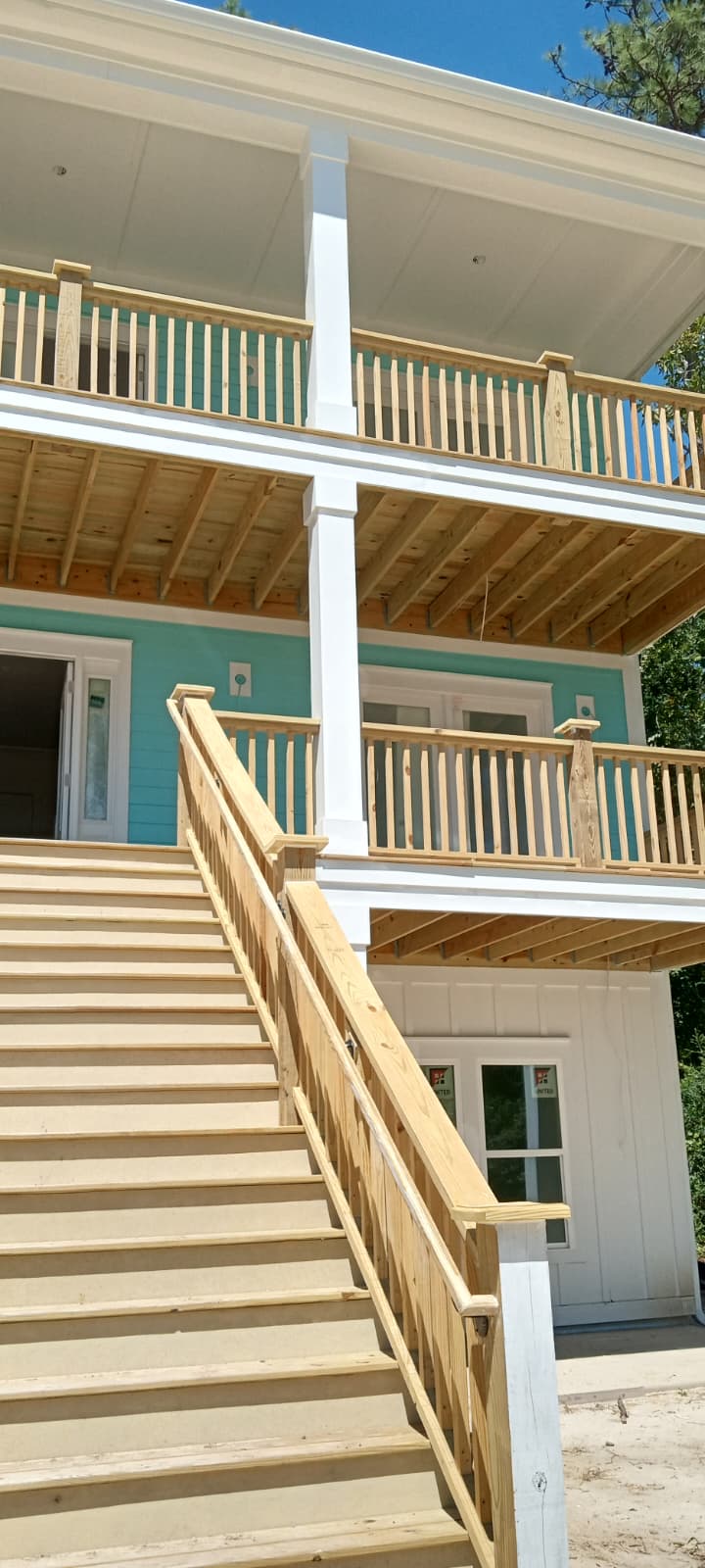 Multi-Level Deck & Staircase